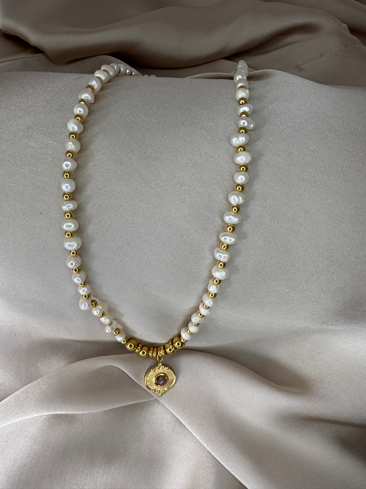 Collar DAMA